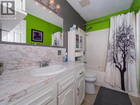 Photo 13 of 526 12th Street, Golden