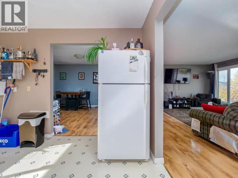 Photo 8 of 526 12th Street, Golden