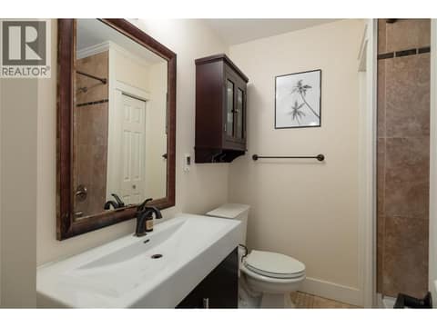 Ensuite bathroom at 4004 Pleasant Valley Road, Harwood, Vernon
