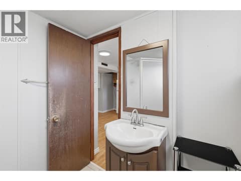Photo 55 of 675 Windsor Avenue, North Kamloops