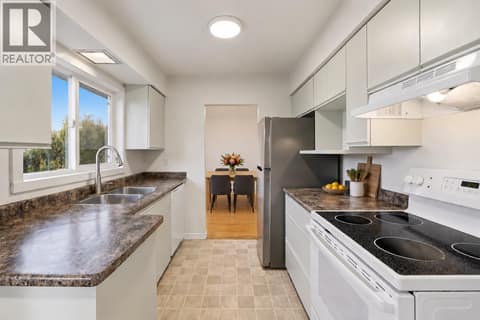Virt. staged at 675 Windsor Avenue, North Kamloops