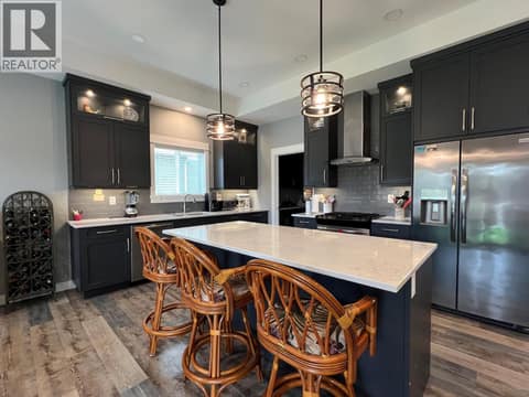 Photo 11 of 924 9th Avenue, Swan Lake West, Vernon