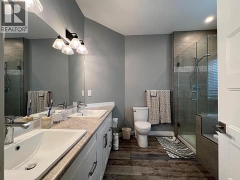 Photo 14 of 924 9th Avenue, Swan Lake West, Vernon
