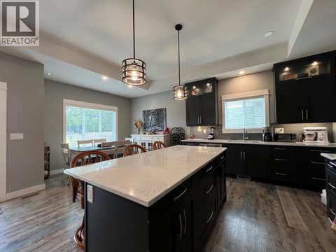 Photo 3 of 924 9th Avenue, Swan Lake West, Vernon
