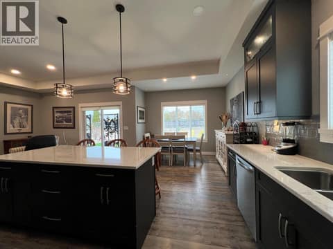 Photo 4 of 924 9th Avenue, Swan Lake West, Vernon