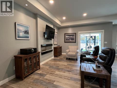 Photo 7 of 924 9th Avenue, Swan Lake West, Vernon