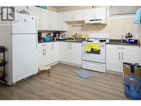 Photo 13 of 748 GLENEAGLES Drive, Sahali, Kamloops