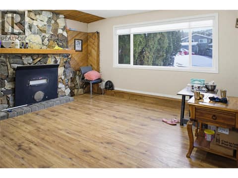 Photo 3 of 748 GLENEAGLES Drive, Sahali, Kamloops