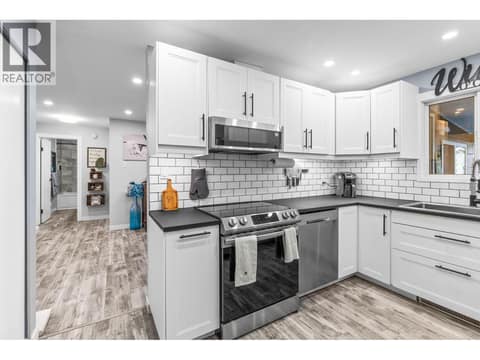 Photo 10 of 8704 JUBILEE Drive, Osoyoos