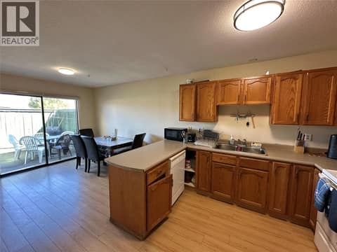 Photo 7 of 6370 Park Drive Unit# 11, Oliver