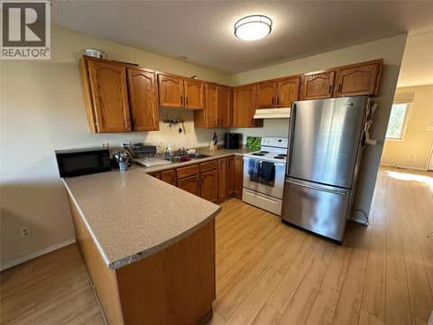 Photo 9 of 6370 Park Drive Unit# 11, Oliver