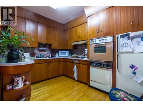 Photo 5 of 321 Third Street E, Revelstoke