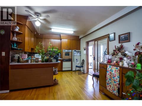 Photo 6 of 321 Third Street E, Revelstoke