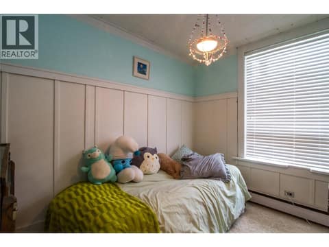 Photo 7 of 321 Third Street E, Revelstoke
