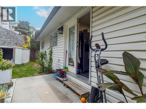 Photo 18 of 1659 Valleyview Drive, Valleyview, Kamloops