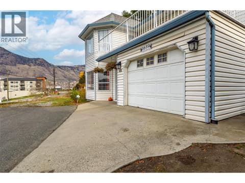 Photo 4 of 1659 Valleyview Drive, Valleyview, Kamloops