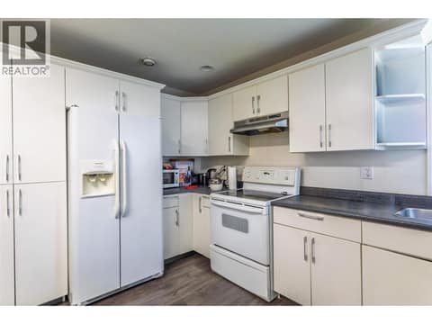 Photo 8 of 1659 Valleyview Drive, Valleyview, Kamloops