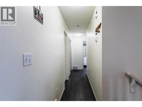 Photo 9 of 1659 Valleyview Drive, Valleyview, Kamloops