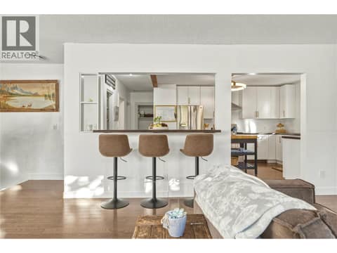 Photo 11 of 2140 Rosedale Avenue, Armstrong/ Spall.