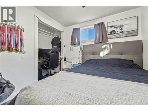 Photo 33 of 2140 Rosedale Avenue, Armstrong/ Spall.