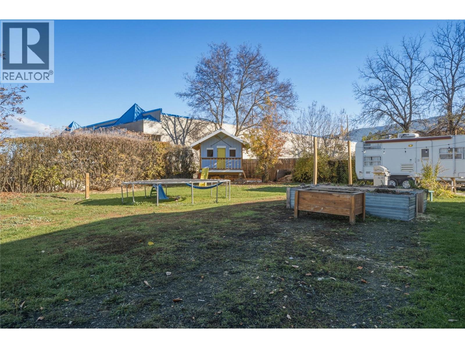 Photo 36 of 2140 Rosedale Avenue, Armstrong/ Spall.