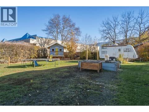 Photo 37 of 2140 Rosedale Avenue, Armstrong/ Spall.