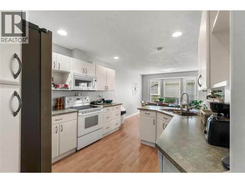 Photo 7 of 1104 QUAIL Drive Unit# 27, Batchelor Heights, Kamloops